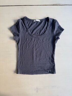 Women’s Scoop Neck Ribbed Tee - Gray